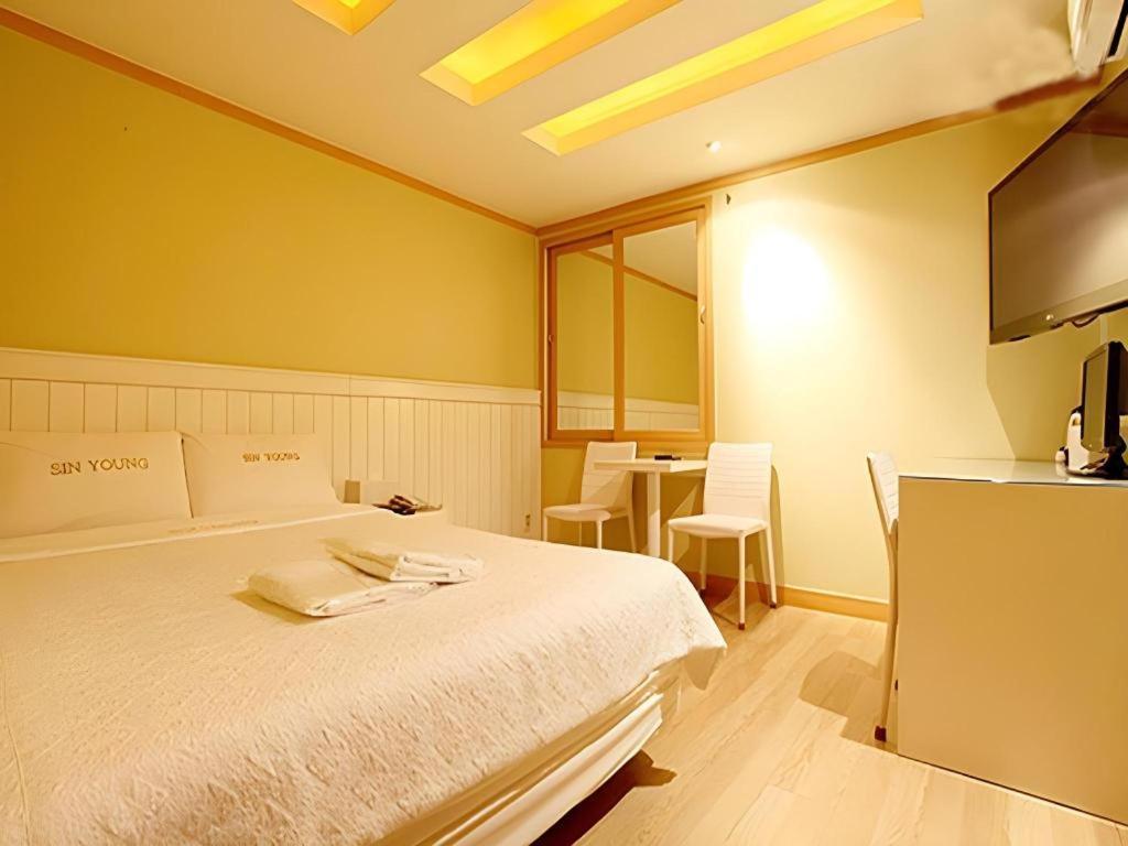 Sinyoung Motel Seul Exterior foto